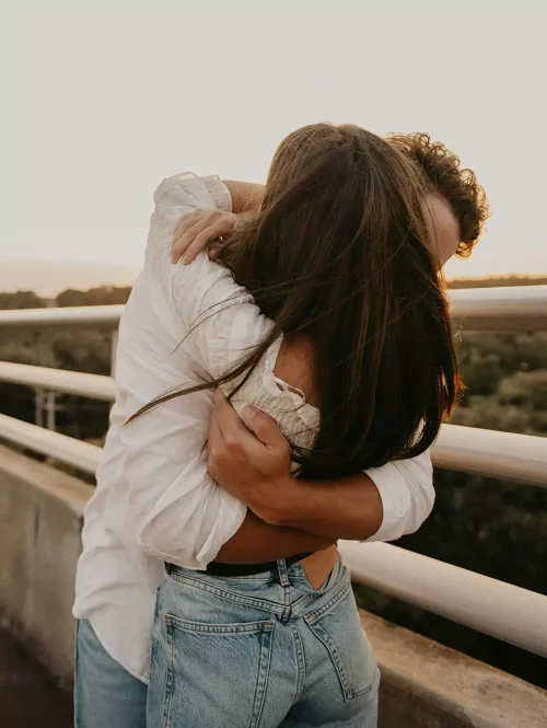 allyssa-sayers-madpeafrzq0-unsplash-crp